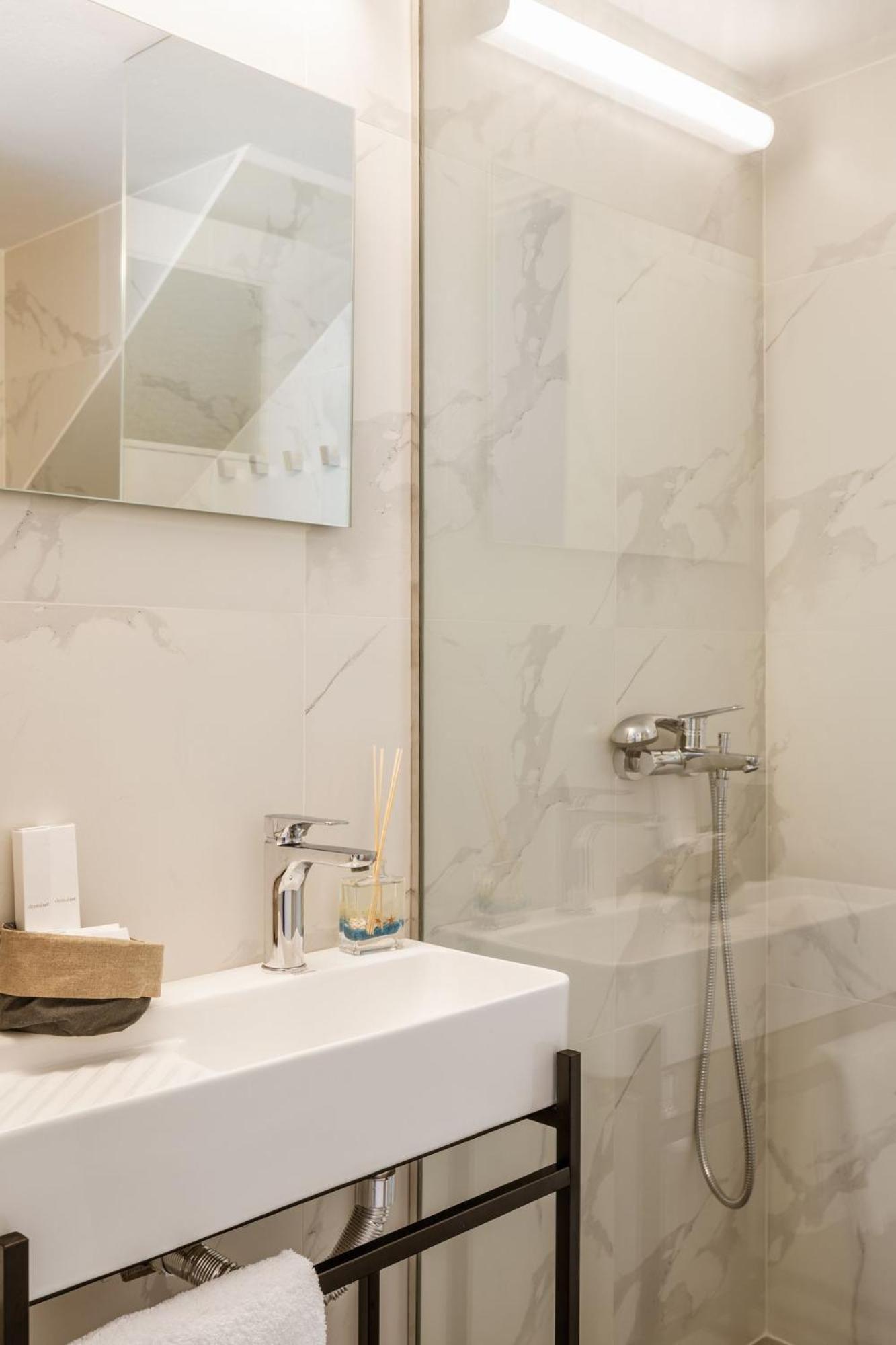 Step Studio Mykonos Town Екстер'єр фото